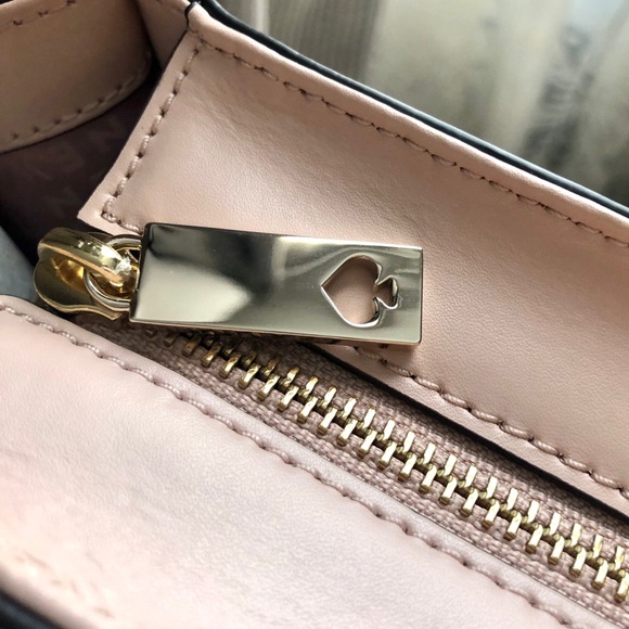 Kate Spade ♠️ Regatta Court Vita Tote - Picture 5 of 7